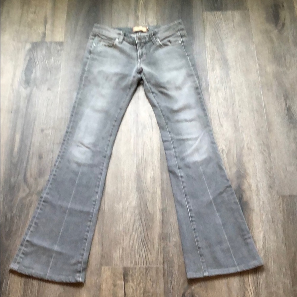 Paige “ Laurel Canyon” gray wash denim jeans